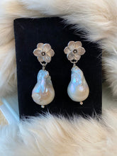 Narcissus Flower earrings