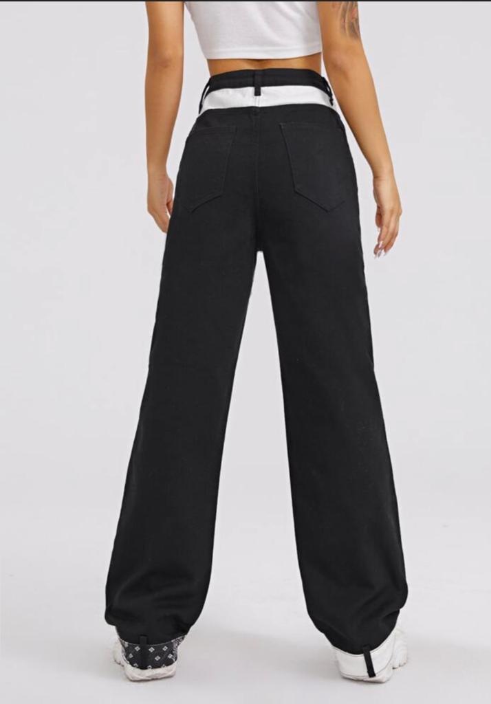 Graphic Print Colorblock Patch Pocket Jeans