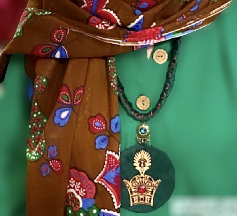 Crown Necklace